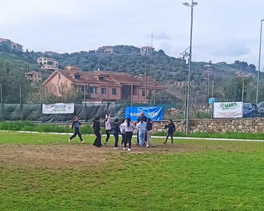 Alla Baia delle Balene arrivano i bimbi della scuola di Caramagna
